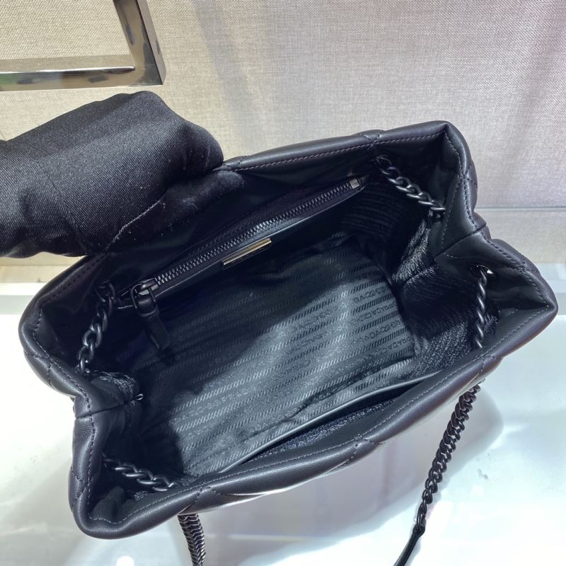 Pra*a tote bags
